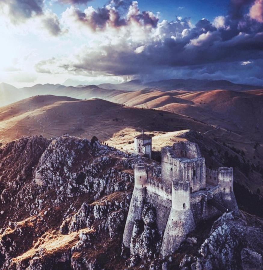 Il Borgo Di Rocca Calascio Buitenkant foto