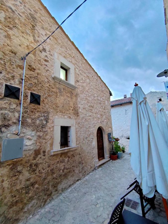 Il Borgo Di Rocca Calascio Buitenkant foto